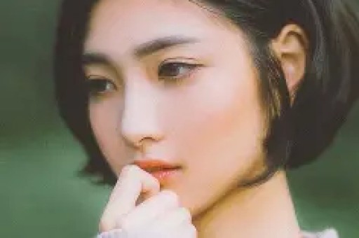 岳晓琳偷税被查！曾与宁静、龚琳娜、柳岩、沙溢等多位明星合作3年仅纳税1100元