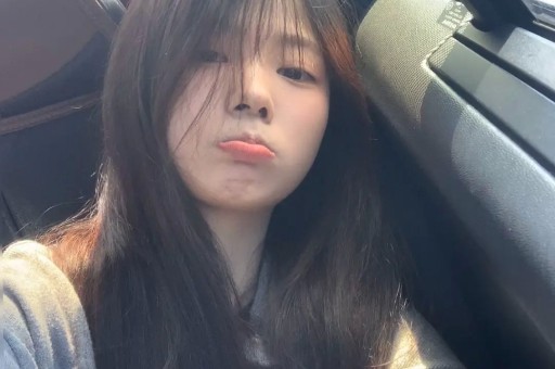 继宇芽事件后某明星外籍女友再曝家暴网友呼吁-爱奇艺